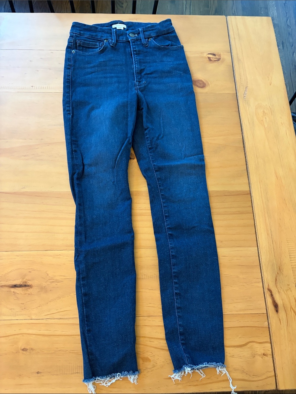Good American Dark Blue High-Rise Skinny Jeans with Frayed Hem